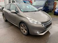 Gebraucht Peugeot 208 Allure 120 PS (88 kW) 2013 Grau Kleinwagen