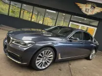 Gebraucht BMW 740L 320 PS (235 kW) 2016 Arktikgrau Limousine