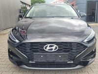 Neu Hyundai i30 140 PS (102 kW) 2025 Schwarz Kombi