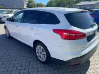 Gebraucht Ford Focus Basis 101 PS (74 kW) 2018 Weiß Limousine