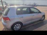 Gebraucht VW Golf VII 105 PS (77 kW) 2012 Silber Limousine