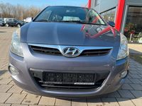 Gebraucht Hyundai i20 Edition 77 PS (56 kW) 2012 Grau Kleinwagen