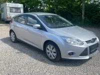 Gebraucht Ford Focus 116 PS (85 kW) 2014 Silber Limousine