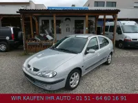 Używany Renault Mégane 107 KM (78 kW) 2001 Srebrny Sedan/Limuzyna