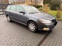 Gebraucht Skoda Octavia 122 PS (89 kW) 2009 Grau Kombi