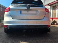 Usado Ford Focus Sport 290 CV (213 kW) 2015 Plateado Berlina