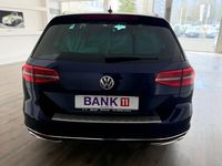 Gebraucht VW Passat Highline 150 PS (110 kW) 2018 Blau Kombi