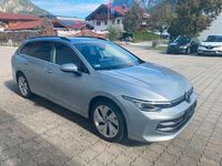 Second-hand VW Golf VIII Style 150 CP (110 kW) 2025 Argintiu Berlinǎ