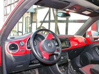 Gebraucht VW Beetle Design 105 PS (77 kW) 2011 Rot Kleinwagen