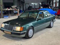 Second-hand Mercedes E230 132 CP (97 kW) 1992 Verde Berlinǎ