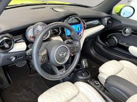 Gebraucht Mini Cooper Cabriolet 136 PS (100 kW) 2023 Gelb Cabrio