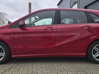 Gebraucht Mercedes B160 90 PS (66 kW) 2014 Rot Van / Kleinbus