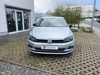 Usado VW Polo S 65 HP (47 kW) 2018 Prateado Citadino