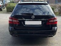 Gebraucht Mercedes E350 Avantgarde 265 PS (194 kW) 2011 Schwarz Kombi