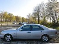 Gebraucht Mercedes E430 279 PS (205 kW) 1998 Silber Limousine