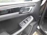Gebraucht Porsche Macan 258 PS (189 kW) 2016 Tiefschwarzmetallic SUV