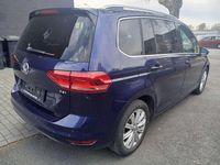 Gebraucht VW Touran Highline 150 PS (110 kW) 2016 Atlantik blue metallic Van / Kleinbus