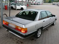 Gebraucht Audi 100 133 PS (97 kW) 1992 Silber Limousine