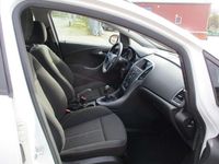 Gebraucht Opel Astra Selection 110 PS (80 kW) 2012 Weiß Kombi