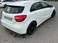 Gebraucht Mercedes A180 Style 122 PS (89 kW) 2014 Weiß Limousine