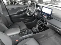 Neu Hyundai i30 Trend 150 PS (110 kW) 2026 Abyss black / mic Limousine