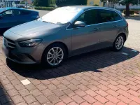 Gebraucht Mercedes B180 Progressive 136 PS (100 kW) 2020 Grau Kleinwagen