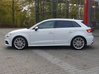 gebraucht Audi A3 Sportback 1.5 TFSI 2x S-Line LED Navi Sitzhei