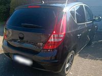 Gebraucht Hyundai i30 109 PS (80 kW) 2009 Schwarz Kleinwagen