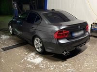 Gebraucht BMW 330 258 PS (189 kW) 2006 Grau Limousine