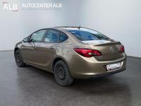 Usata Opel Astra 116 CV (85 kW) 2013 Oro Berlina