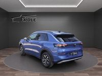 Neu VW T-Roc Life 116 PS (85 kW) 2025 Blau SUV