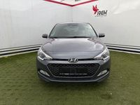 Gebraucht Hyundai i20 Passion 84 PS (61 kW) 2016 Grau Limousine
