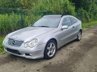 Gebraucht Mercedes C220 143 PS (105 kW) 2003 Brillantsilber  metalliclack Coupé