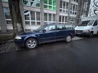 Gebraucht VW Passat 131 PS (96 kW) 2003 Blau Kombi