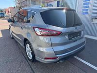 Gebraucht Ford S-MAX Titanium 190 PS (139 kW) 2020 Solarsilber Van / Kleinbus