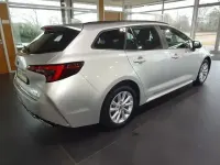 Używany Toyota Corolla Active 140 KM (102 kW) 2024 Srebrny Kombi