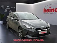 gebraucht Kia Ceed 1.5 T-GDI Spirit DCT7 NAVI LED PANO TECHNO