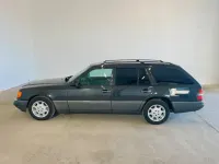 Gebraucht Mercedes E280 193 PS (141 kW) 1995 Schwarz Kombi