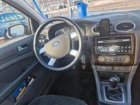 Gebraucht Ford Focus 120 PS (88 kW) 2006 Rot Limousine