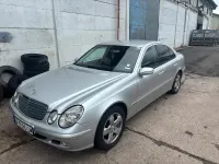 Gebraucht Mercedes E270 177 PS (130 kW) 2002 Silber Limousine
