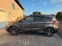 Gebraucht Ford Kuga ST-Line 180 PS (132 kW) 2018 Grau SUV