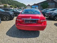 Gebraucht Mercedes E200 184 PS (135 kW) 2010 Rot Coupé