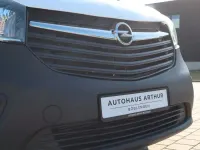 Gebraucht Opel Vivaro 90 PS (66 kW) 2015 Weiß Van / Kleinbus