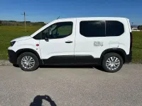 Gebraucht Peugeot Rifter Active 102 PS (75 kW) 2021 Weiß Van / Kleinbus