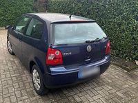 Gebraucht VW Polo 64 PS (47 kW) 2004 Blau Kleinwagen