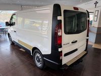 Gebraucht Renault Trafic Komfort 95 PS (69 kW) 2017 Weiß Van / Kleinbus