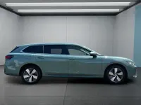 Gebraucht VW Passat 2025 Grün Kombi