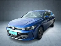 Usata VW Passat Elegance 150 CV (110 kW) 2025 Blu Station wagon