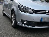 Gebraucht VW Touran 140 PS (102 kW) 2012 Silber Van / Kleinbus