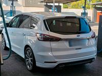 Używany Ford S-MAX Titanium 180 KM (132 kW) 2016 Biały Minivan